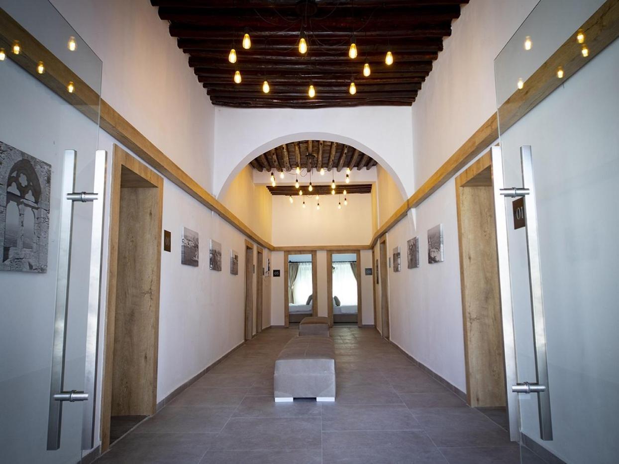 Avenue Hotel Kerýnia Eksteriør bilde
